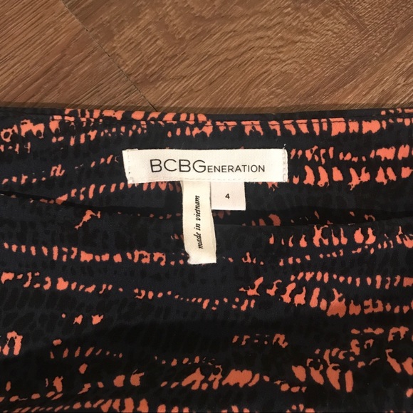 Never worn! BCBGeneration mini skirt size 4 - Picture 3 of 3